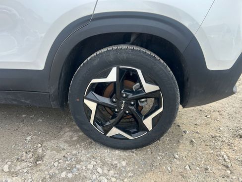 Used 2025 Kia Seltos S image 31