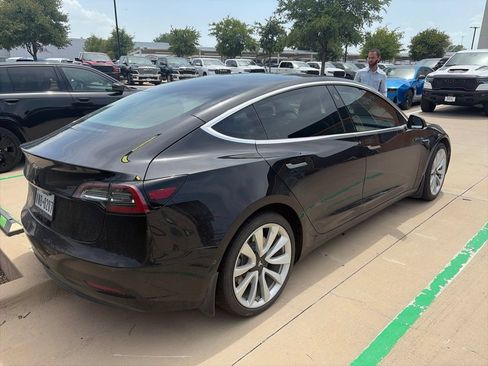 Used 2018 Tesla Model 3 Long Range RWD image 3