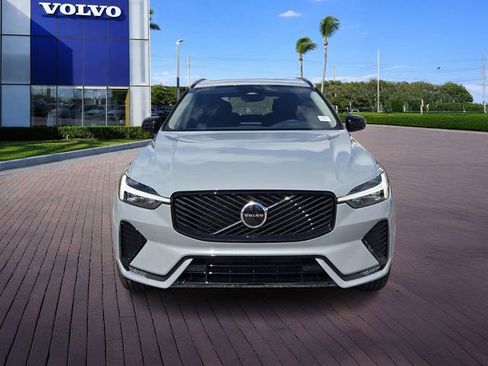 New 2026 Volvo XC60 B5 Core image 2