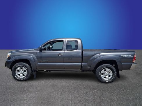 Used 2013 Toyota Tacoma 4x4 Access Cab V6 w/ TRD Off-Road Pkg image 7
