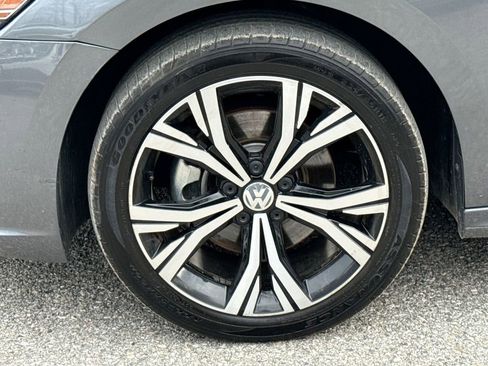 Used 2021 Volkswagen Passat 2.0T SE image 19