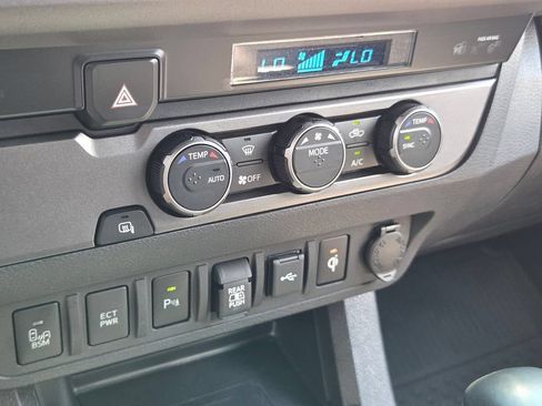Certified 2023 Toyota Tacoma TRD Off-Road w/ Technology Package RWD image 21