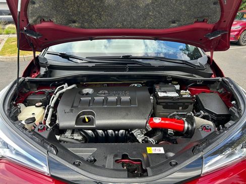 Used 2019 Toyota C-HR Limited FWD image 30