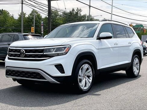 Used 2023 Volkswagen Atlas SE w/ Panoramic Sunroof Package AWD/4WD image 2