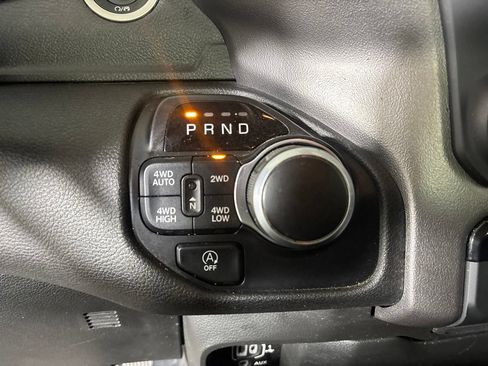 Used 2019 RAM 1500 Big Horn AWD/4WD image 17