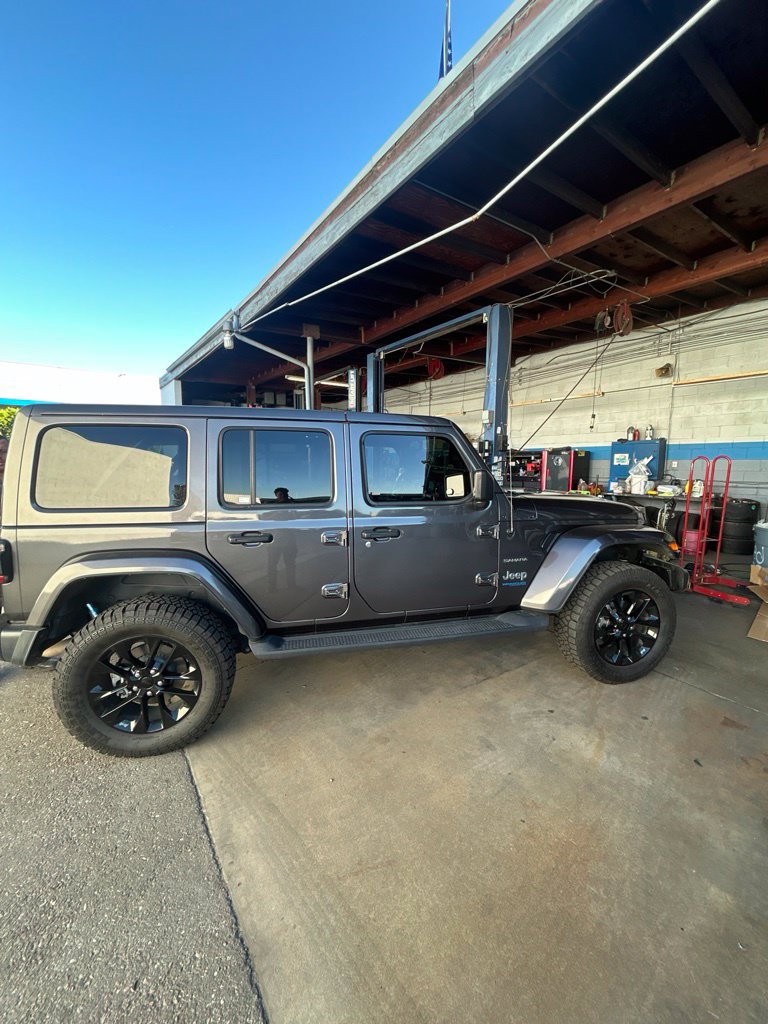Used 2021 Jeep Wrangler Unlimited Sahara AWD/4WD image 10