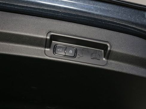 Used 2023 Ford Explorer XLT w/ Equipment Group 202A image 12