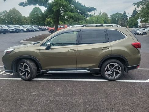 Used 2023 Subaru Forester Touring AWD/4WD image 3