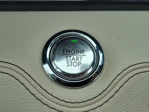 Used 2018 Lincoln Navigator Select w/ Cargo Package RWD image 30