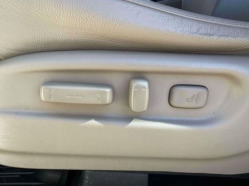 Used 2021 Honda Pilot Touring image 14