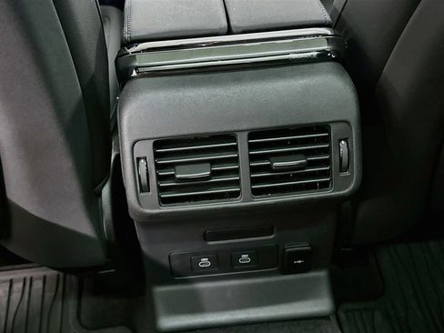 Certified 2025 Land Rover Range Rover Velar S AWD/4WD image 26