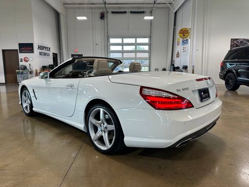 Used 2016 Mercedes-Benz SL 550 image 10