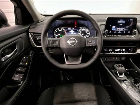 New 2026 Nissan Rogue SV w/ Cold Weather Package AWD/4WD image 21