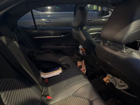 Used 2018 Toyota Camry SE w/ Moonroof Package FWD image 50