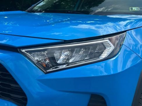 Used 2019 Toyota RAV4 XLE w/ All Weather Liner Package AWD/4WD image 10