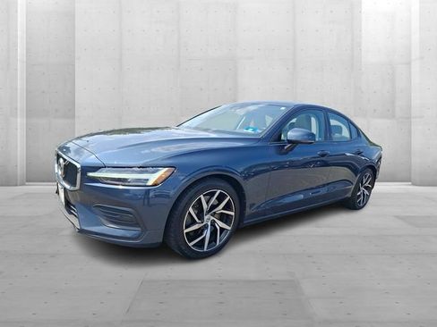 Used 2020 Volvo S60 T6 Momentum AWD/4WD image 3