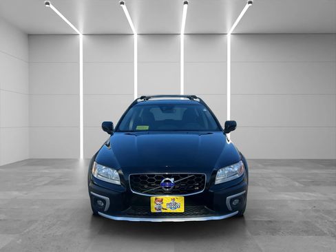 Used 2015 Volvo XC70 T6 image 2