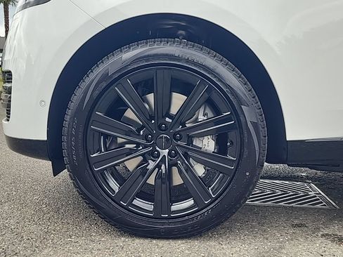New 2026 Land Rover Range Rover SE AWD/4WD image 29