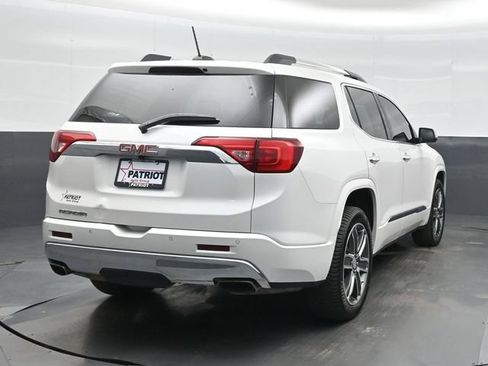 Used 2019 GMC Acadia Denali w/ Technology Package FWD image 8