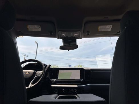 Certified 2023 Chevrolet Silverado 1500 LT AWD/4WD image 8