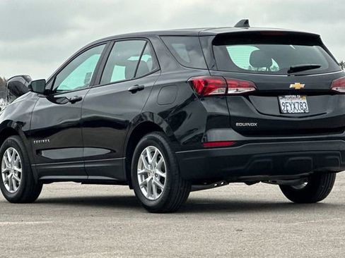 Used 2023 Chevrolet Equinox LS FWD image 6