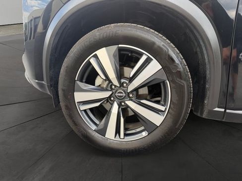 Used 2023 Nissan Rogue SL AWD/4WD image 9