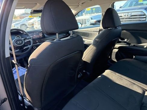 Used 2024 Hyundai Elantra SEL image 27