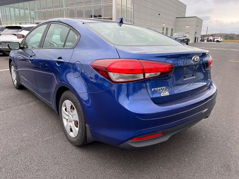 Used 2017 Kia Forte LX image 3