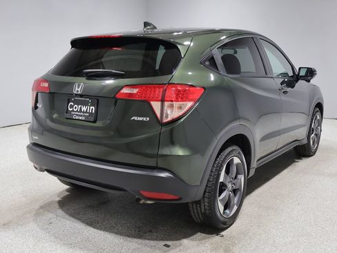 Used 2018 Honda HR-V EX image 2