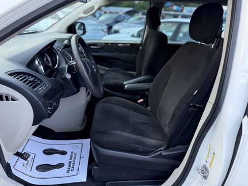 Used 2013 Dodge Grand Caravan American Value Package image 10