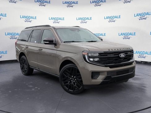 New 2027 Ford Expedition Platinum w/ Stealth Performance Package AWD/4WD image 2
