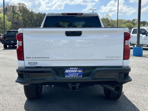 New 2026 Chevrolet Silverado 2500 Custom w/ Custom Value Package AWD/4WD image 4