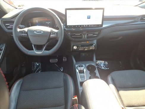 Certified 2023 Ford Escape ST-Line w/ Tech Pack #1 AWD/4WD image 6