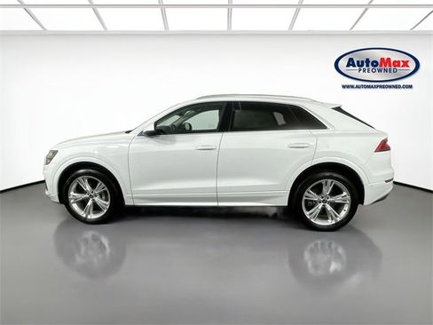 Used 2023 Audi Q8 Premium w/ Convenience Package image 9