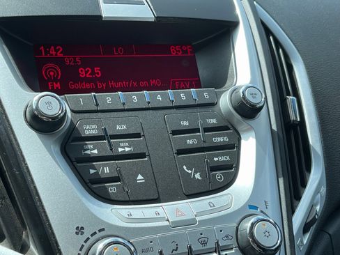 Used 2011 GMC Terrain SLT image 28