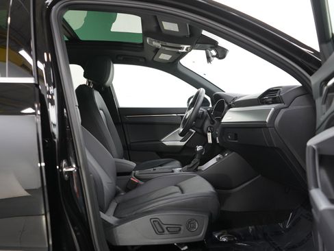 Used 2025 Audi Q3 2.0T Premium image 10