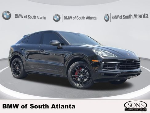 Used 2020 Porsche Cayenne AWD/4WD image 1