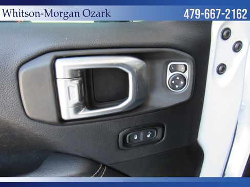 Used 2023 Jeep Wrangler Unlimited Sahara AWD/4WD image 37