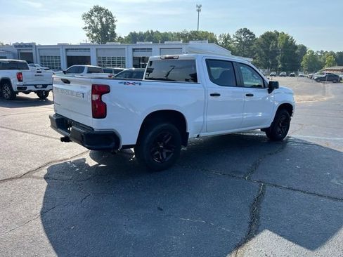 Used 2019 Chevrolet Silverado 1500 W/T w/ Trailering Package AWD/4WD image 3