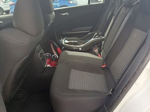 Used 2022 Dodge Charger GT image 9