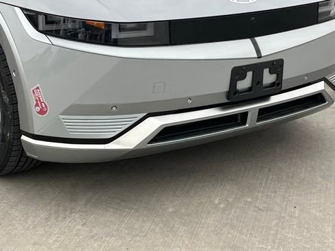 Used 2023 Hyundai Ioniq 5 Limited image 9