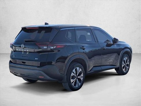 Used 2023 Nissan Rogue SV image 5