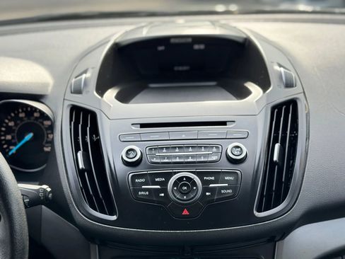 Used 2017 Ford Escape SE w/ SE Cold Weather Package image 26