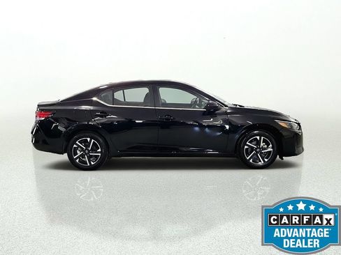 Used 2024 Nissan Sentra SV FWD image 8