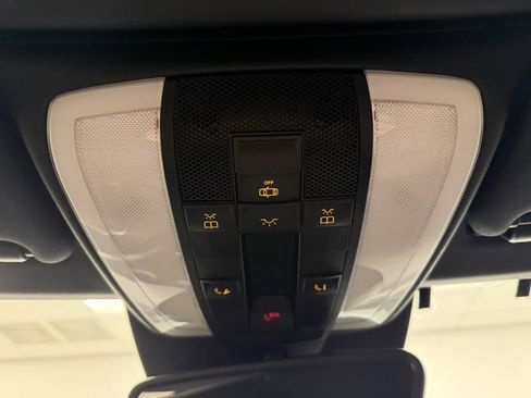 Used 2014 Mercedes-Benz E 350 Cabriolet image 17