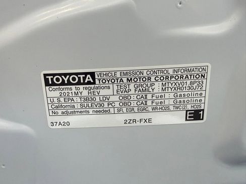 Certified 2021 Toyota Prius L Eco image 34