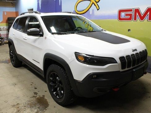 Used 2020 Jeep Cherokee Trailhawk image 4