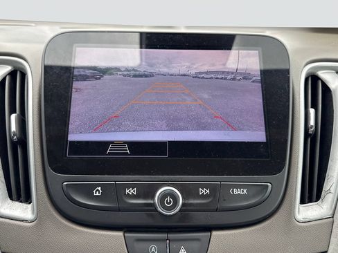 Used 2023 Chevrolet Malibu LT FWD image 25