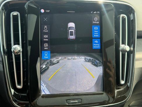 Used 2023 Volvo XC40 Recharge Ultimate AWD/4WD image 21