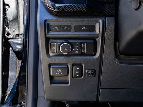 Used 2022 Ford F150 Lariat w/ Equipment Group 502A High image 19